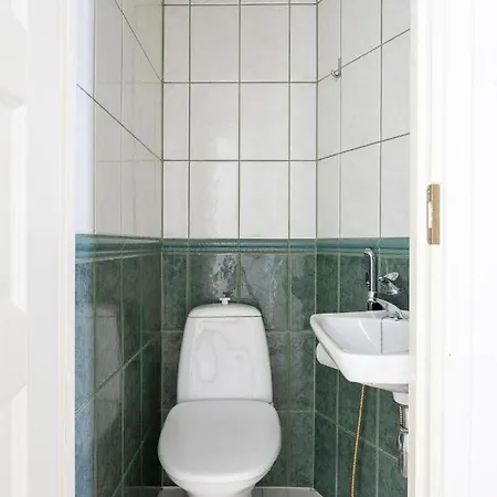 2ndhomes 3 Bedroom With Balcony In Bulevardi * Helsinki