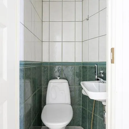 2ndhomes 3 Bedroom With Balcony In Bulevardi * Helsinki