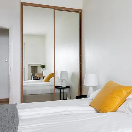 2ndhomes 3 Bedroom With Balcony In Bulevardi