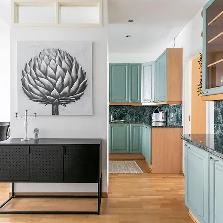 Lejlighed 2ndhomes 3 Bedroom With Balcony In Bulevardi *